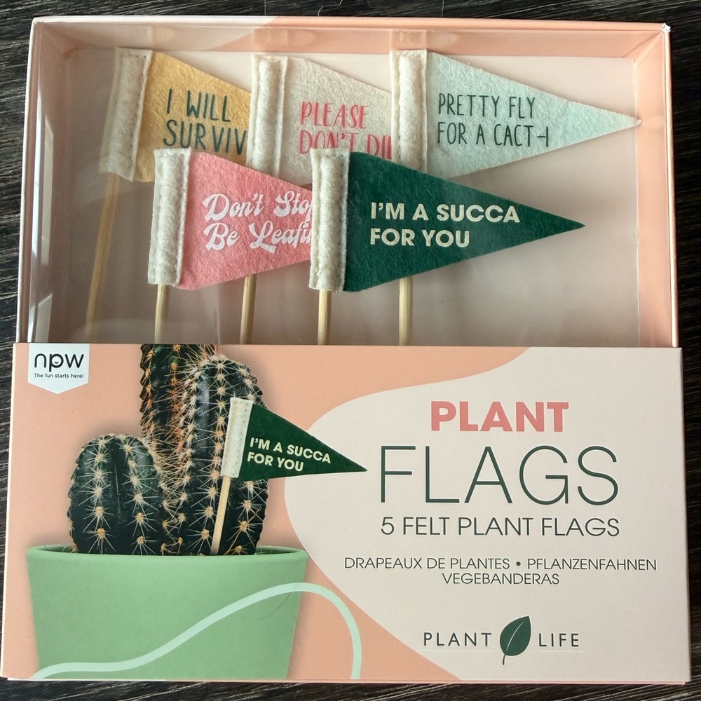 NWT Plant Flag Set